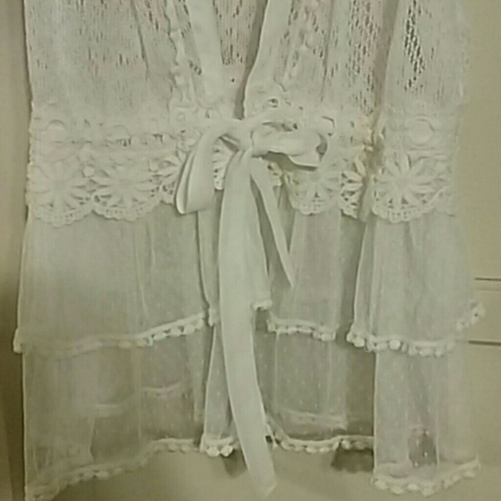 Blouse - Picture 2 of 7